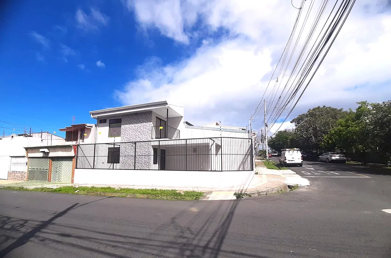 Venta de casa, San José, Tibás, San Juan.