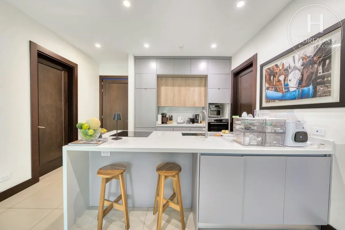 Apartamento de una planta en primer nivel – 130 m² de construcción – 2 habitaciones – 2.5 baños – Walk-in closet – Terraza y jardín privado ..., photo 10