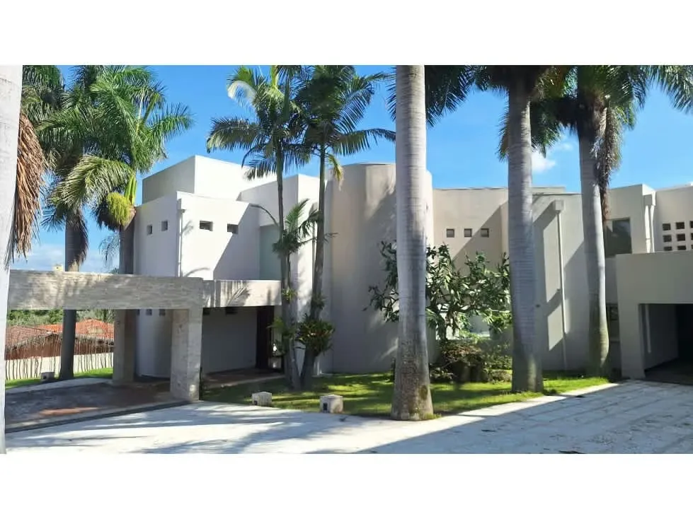 Venta de Hermosa Casa, Residencial Los Manantiales, La Asunción de Belén