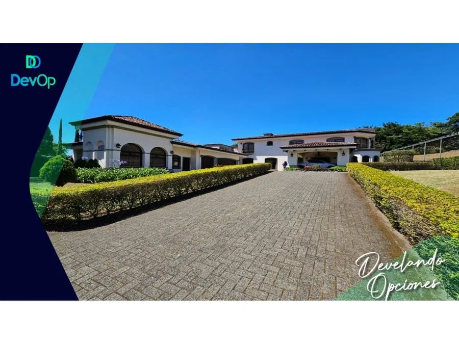 VENTA DE CASA CON ACABADOS DE LUJO