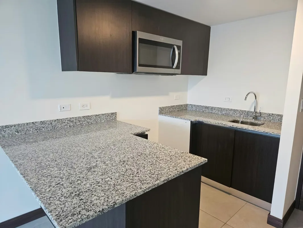 Apartment for Sale! Opportunity in Torre Los Yoses!, photo 3