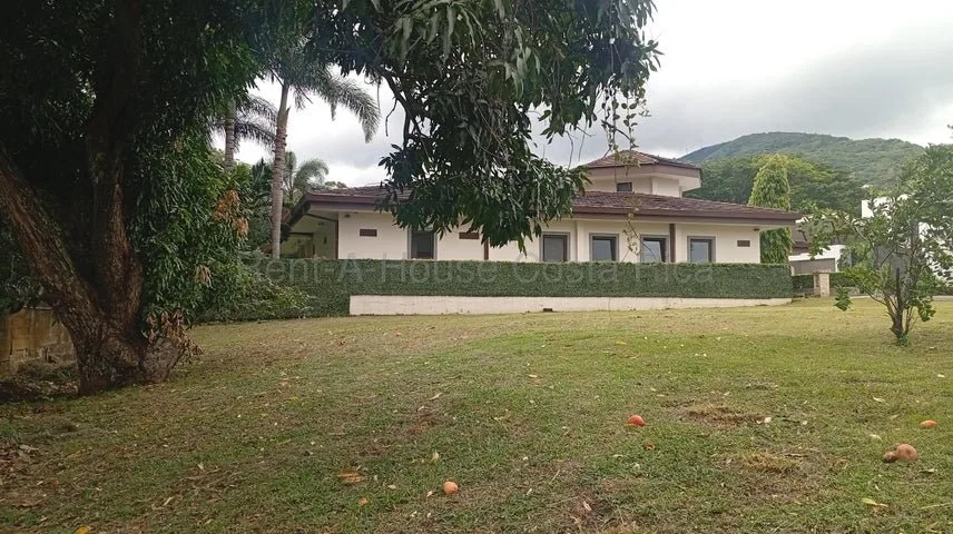 Venta de Lote en Piedades de Santa Ana. RAH 27-836 - Venta en Santa Ana