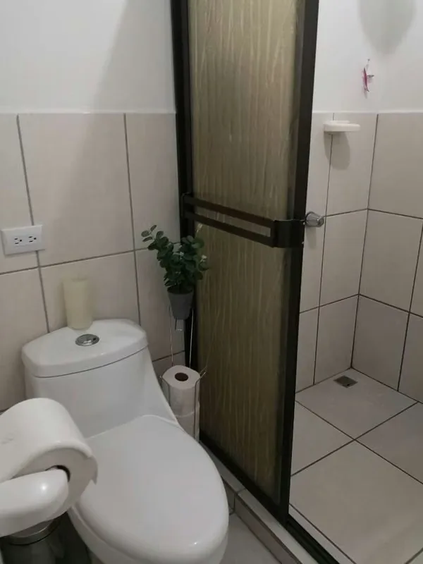 One bedroom, living room, dining room, kitchen, battery room, one bedroom, an underground garage bathroom with electric gate, maximum two people. No garage More information to the ...