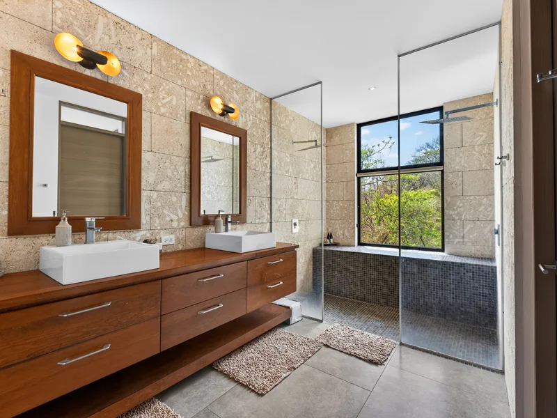 6 Bed Single Family Homes For Sale in Playa Grande, photo 12