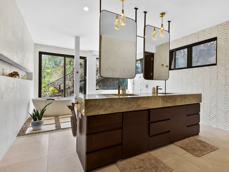 6 Bed Single Family Homes For Sale in Playa Grande, photo 14