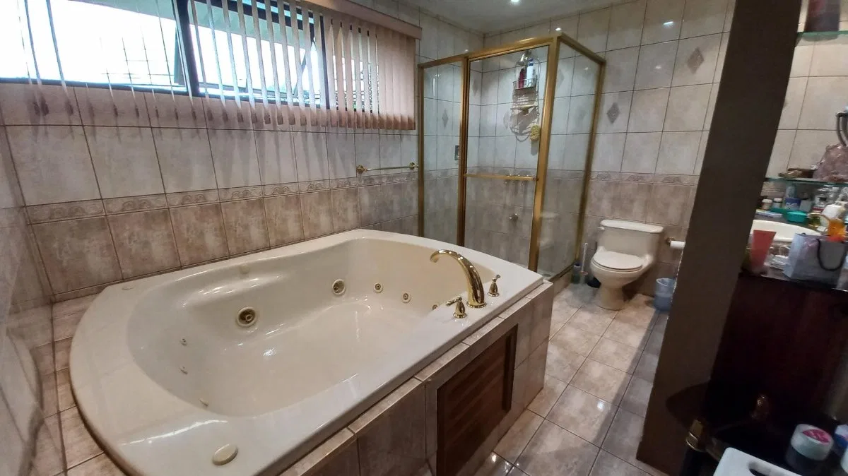 Venta de residencia contemporánea con jardines en Goicoechea #26-1184 GS - Venta en Goicoechea, photo 2