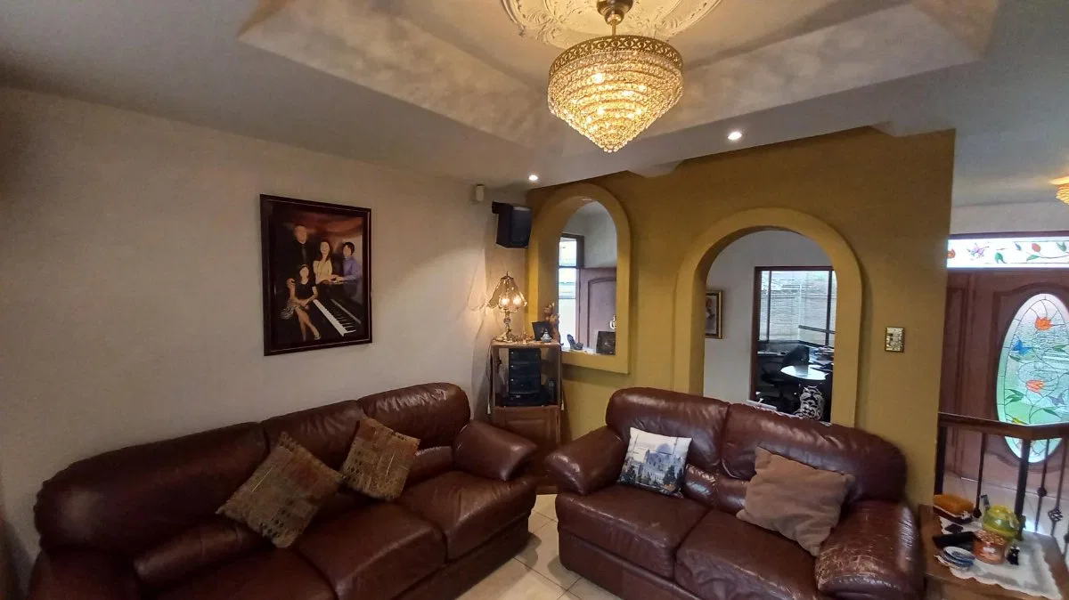 Venta de residencia contemporánea con jardines en Goicoechea #26-1184 GS - Venta en Goicoechea, photo 15