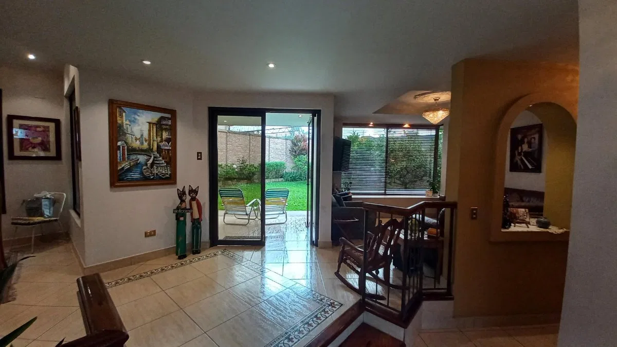 Venta de residencia contemporánea con jardines en Goicoechea #26-1184 GS - Venta en Goicoechea, photo 20