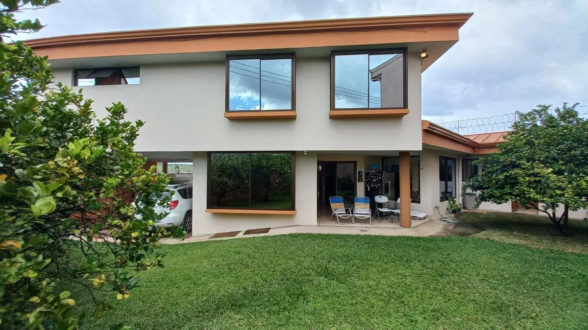 Venta de residencia contemporánea con jardines en Goicoechea #26-1184 GS - Venta en Goicoechea, photo 6