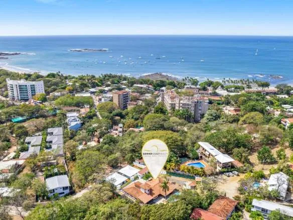Casa Eleri, multi-home complex located in the center of Tamarindo