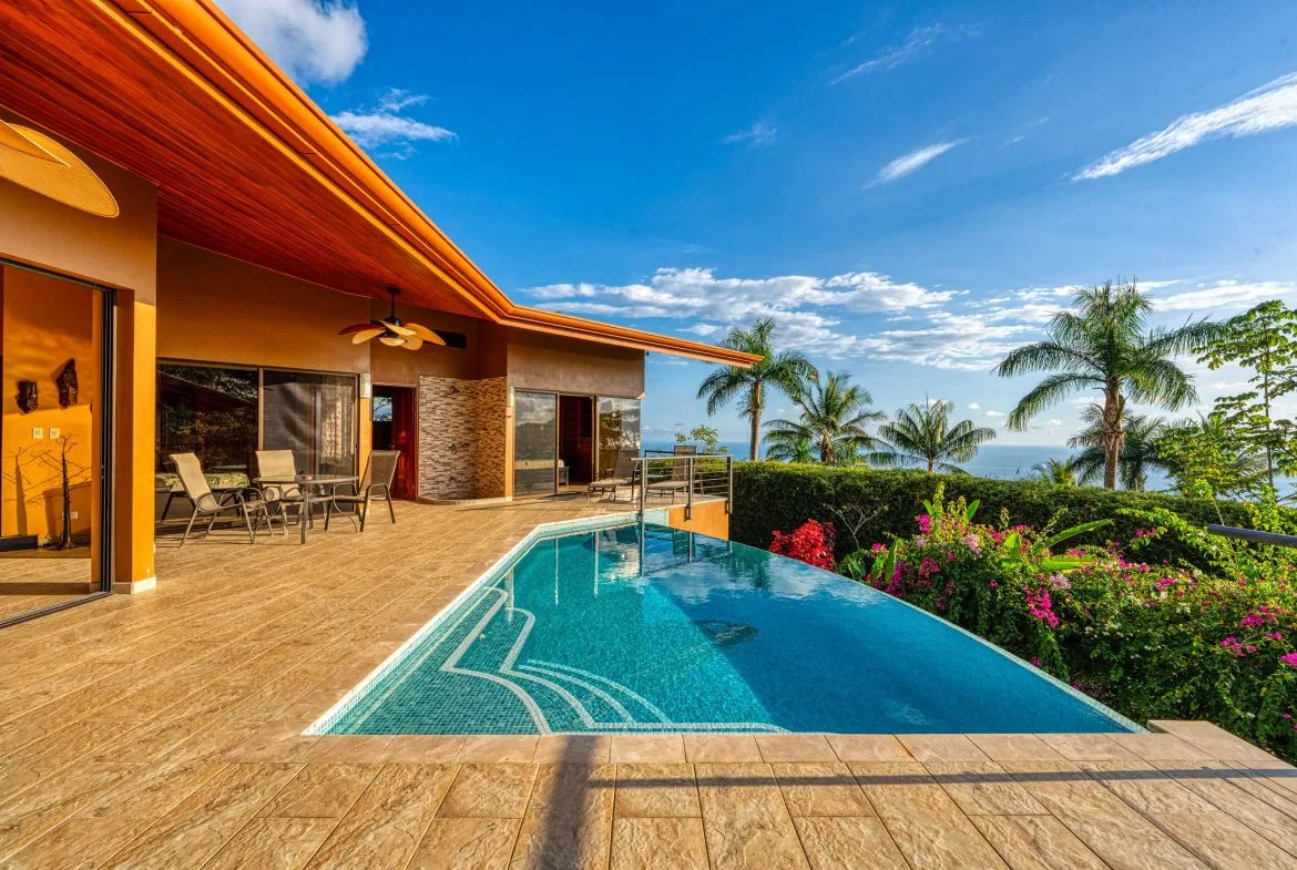 ESCALERAS, DOMINICAL 3 BEDROOM OCEAN VIEW HOME, photo 4