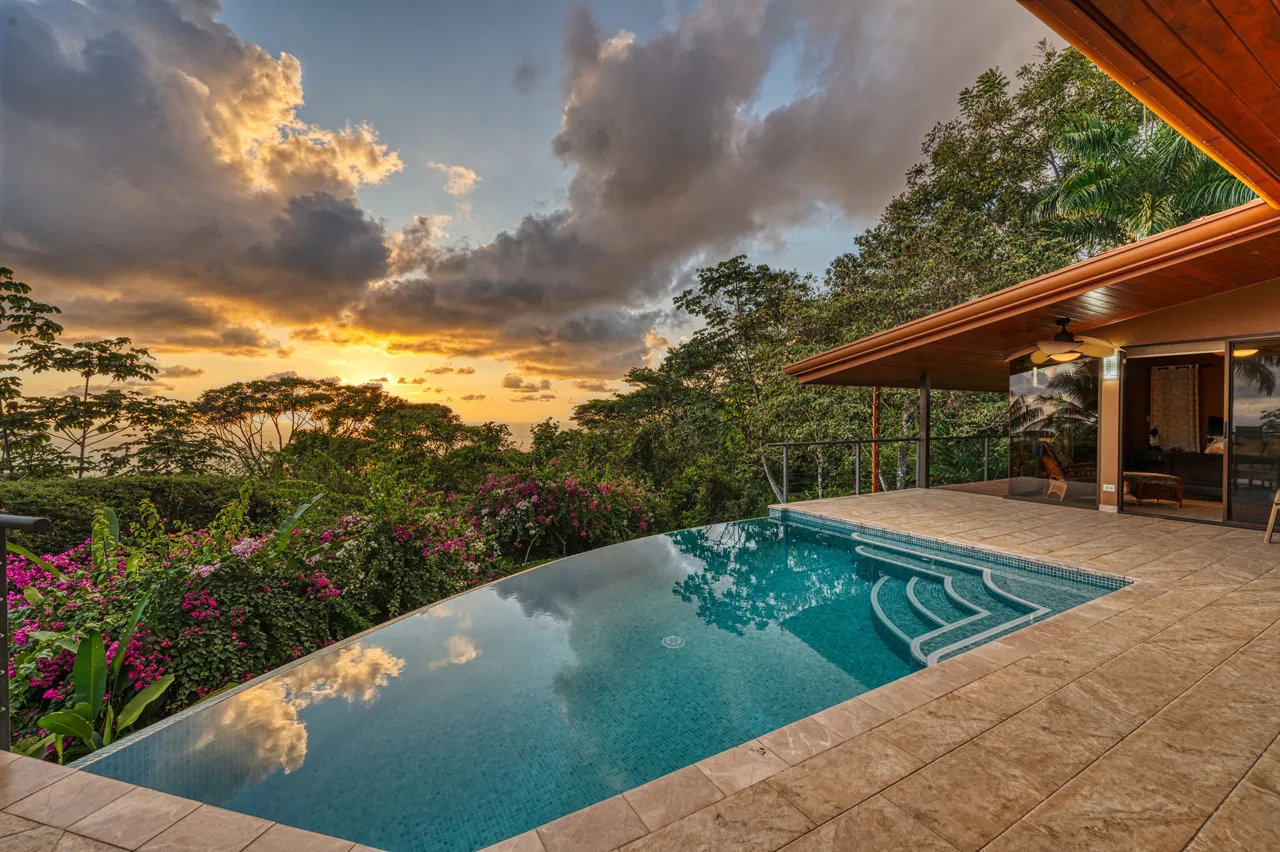 ESCALERAS, DOMINICAL 3 BEDROOM OCEAN VIEW HOME, photo 5