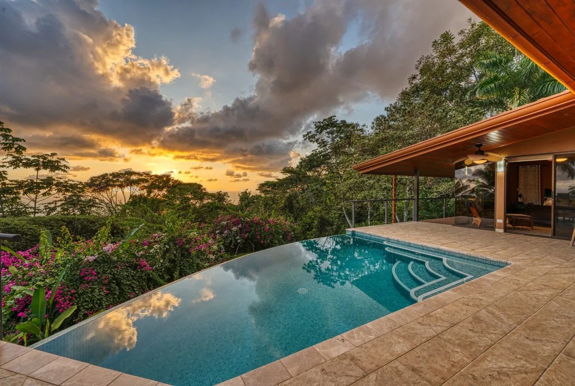 ESCALERAS, DOMINICAL 3 BEDROOM OCEAN VIEW HOME, photo 6