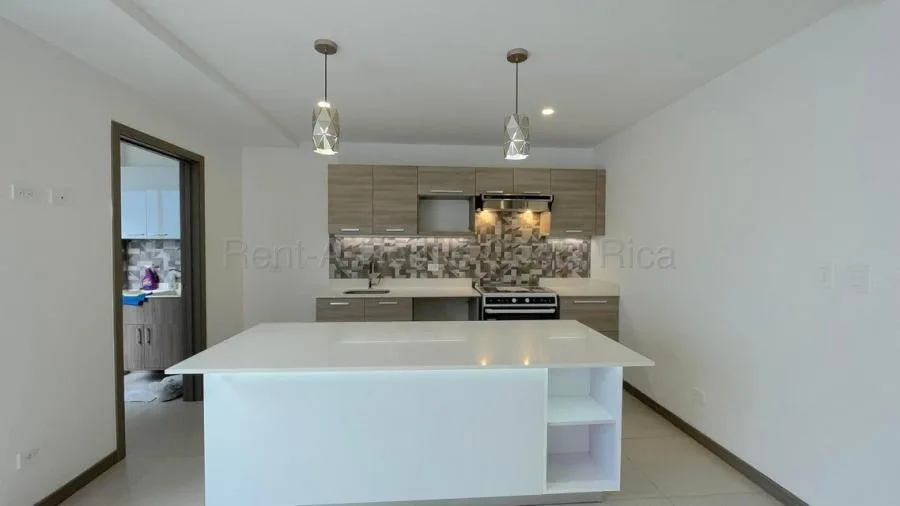 Venta de Casa en Escazú-San Antonio. RAH 26-1670 - Venta en Escazú, photo 2