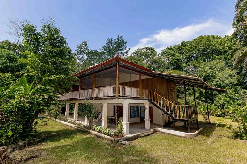 Riverfront Investment Estate Quepos, Quepos, Londres