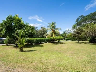 Lote y Casa en Matapalo