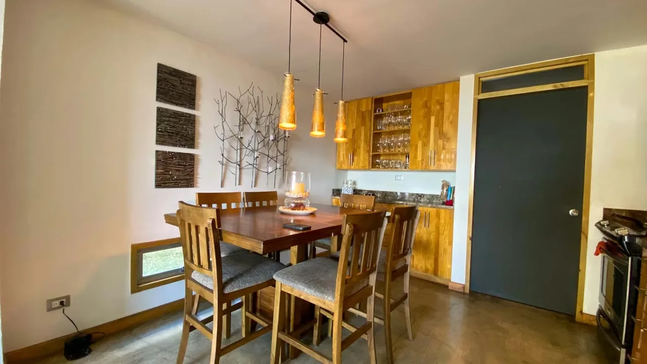 House for Sale with an Exclusive Architectural Design, photo 5