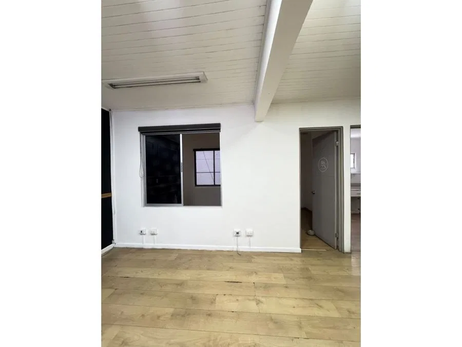 Se alquila amplio local comercial en Sabana Norte