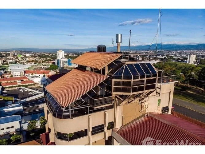 2 Bedroom Apartment for Sale at Hotel Crowne Plaza for $500,000, photo 2