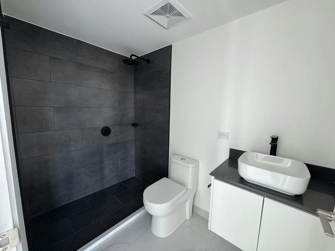 Soho Paradisus alberga este apartamento de 84 metros cuadrados, diseñado en una sola planta con acabados contemporáneos., photo 6