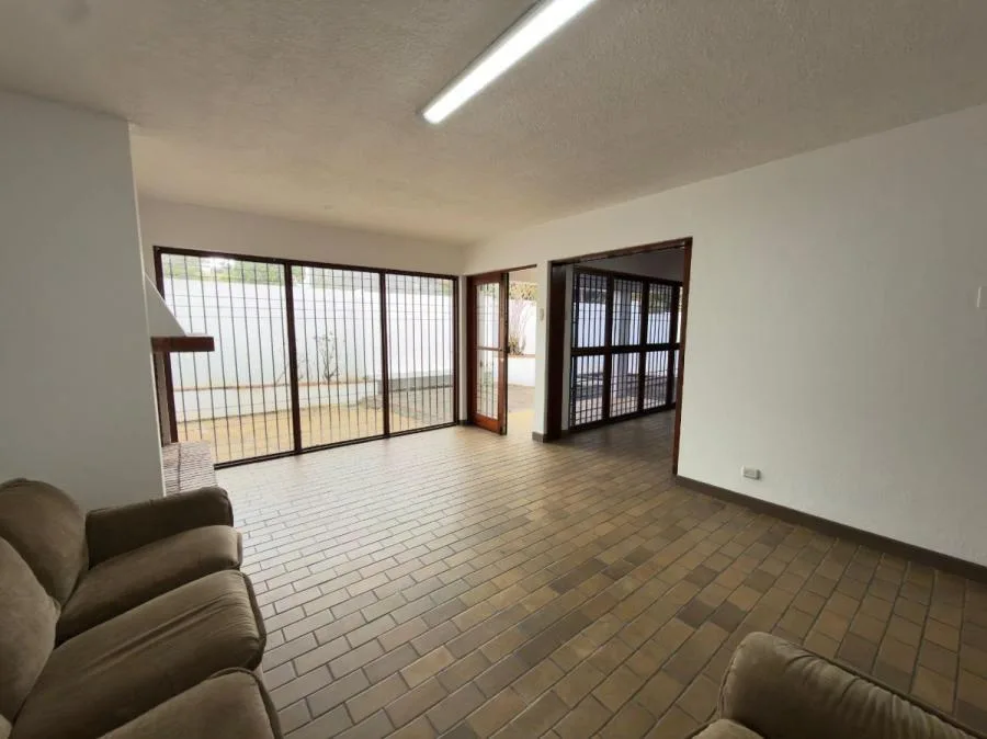 Alquiler de casa con uso mixto en San Pedro, Montes de Oca #DE013 $$3,000 USD (negociable) - Alquiler / Renta en Montes de Oca, photo 14