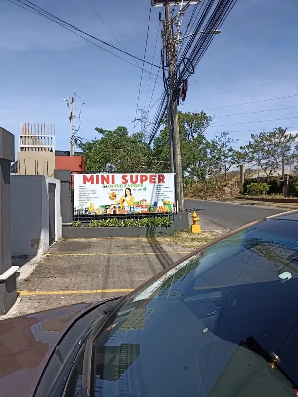 Se vende Minisuper, en Guachipelin de Escazu, en via 310 principal, alto trafico vehicular, con multiples condominios alrededor, muy buena ubicacion, operativo, documentos en regla, con ..., photo 2