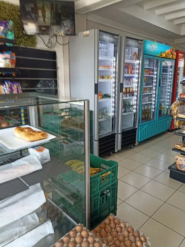 Se vende Minisuper, en Guachipelin de Escazu, en via 310 principal, alto trafico vehicular, con multiples condominios alrededor, muy buena ubicacion, operativo, documentos en regla, con ..., photo 3
