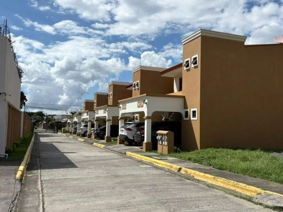 Venta de Casa en Tibás Colima, San José. RAH 26-858 - Venta en Tibás, photo 11
