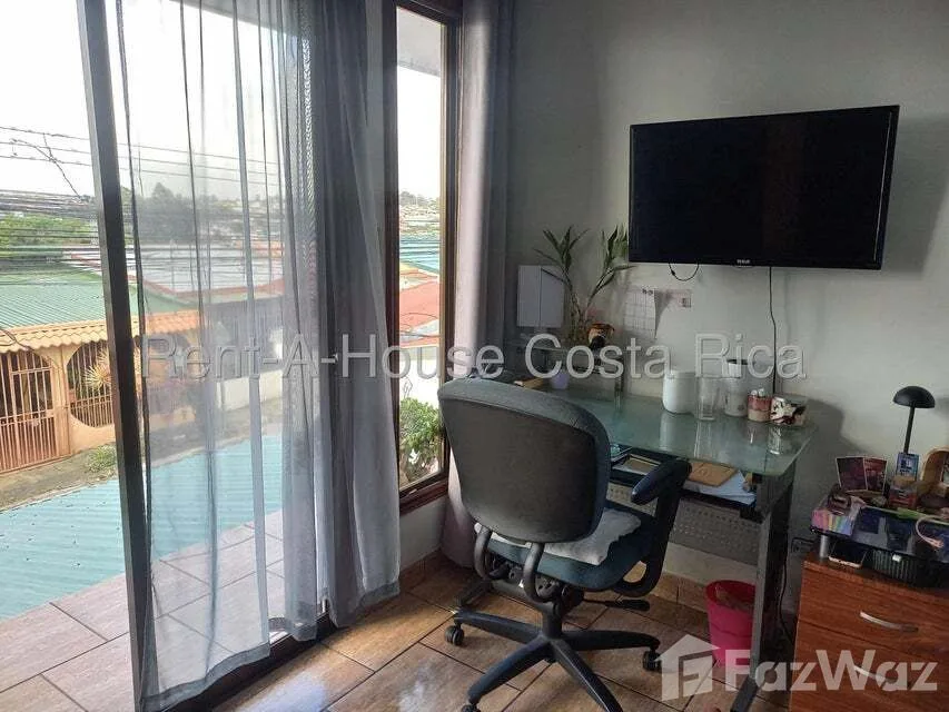 4 Bedroom House for Sale at Goicochea for $168,400, photo 11