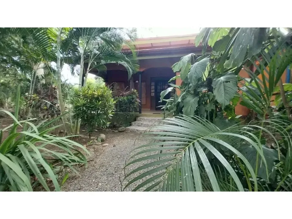Discover affordable living in Garabito, Costa Rica, with this charming 2-bedroom, 2-bathroom home for just USD 90,000. Situated on a 100 m² lot, this property offers a cozy and ..., photo 3