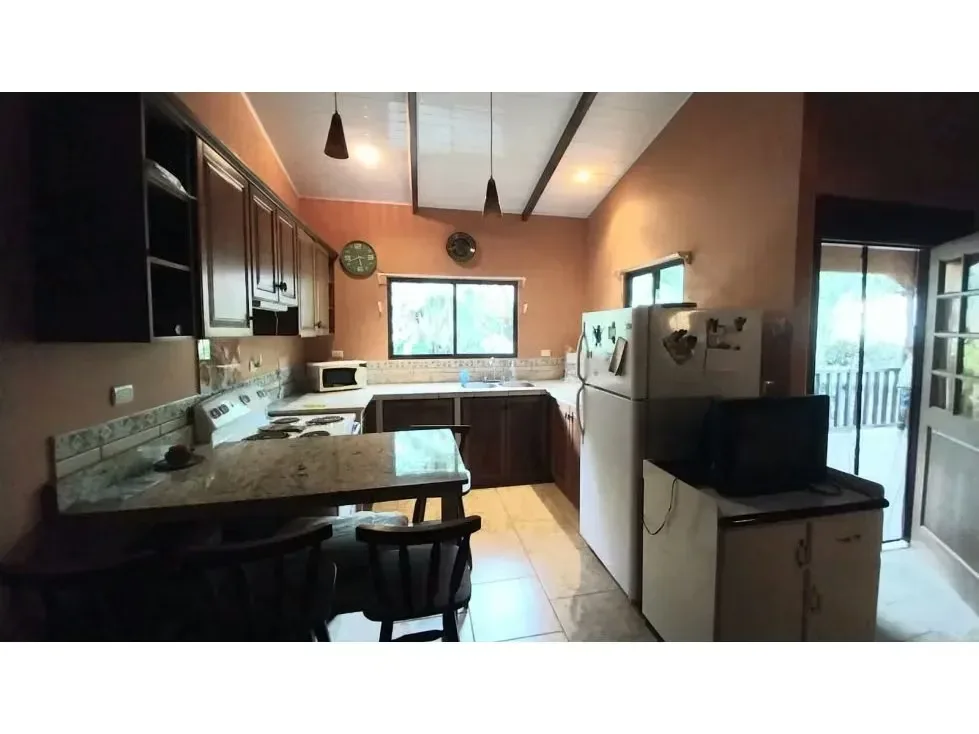 Discover affordable living in Garabito, Costa Rica, with this charming 2-bedroom, 2-bathroom home for just USD 90,000. Situated on a 100 m² lot, this property offers a cozy and ..., photo 9