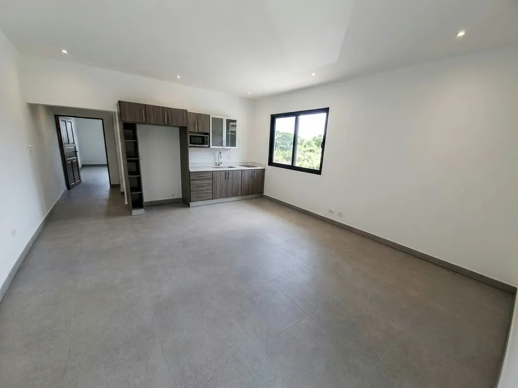 Enjoy this modern brand-new apartment, located in Bello Horizonte, Escazú, within a new condominium offering a quiet, secure, and private environment.