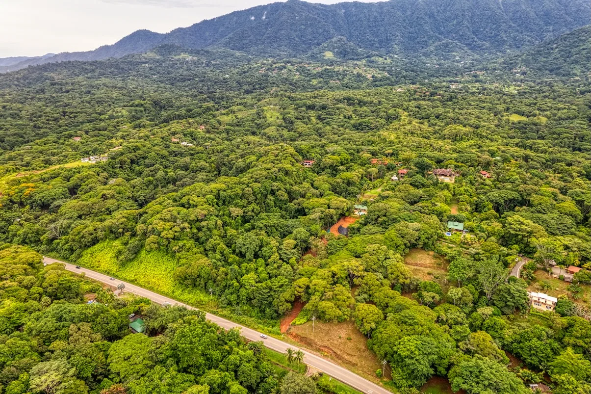 BUILDING PROPERTY WITH MOUNTAIN VIEWS A STEPS OF OJOCHAL – 2.64 ACRES, photo 3