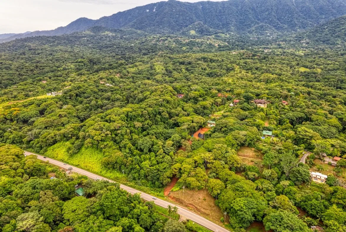 BUILDING PROPERTY WITH MOUNTAIN VIEWS A STEPS OF OJOCHAL – 2.64 ACRES, photo 4