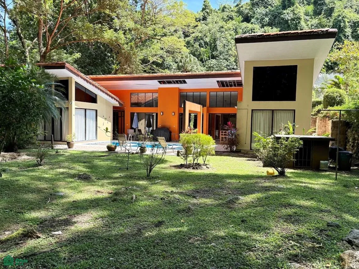 Just prior to the New Marriott Santa Lucia Jungle,, Puntarenas