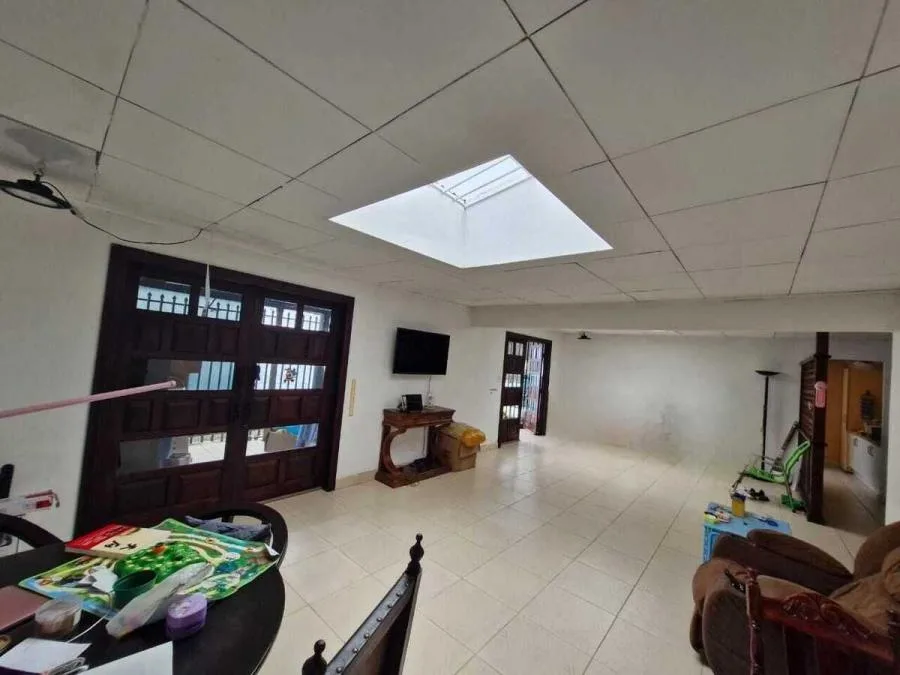 Venta de casa con uso mixto en Bello Horizonte, Escazu US$ 265,000 #TH1271 - Venta en Escazú, photo 4