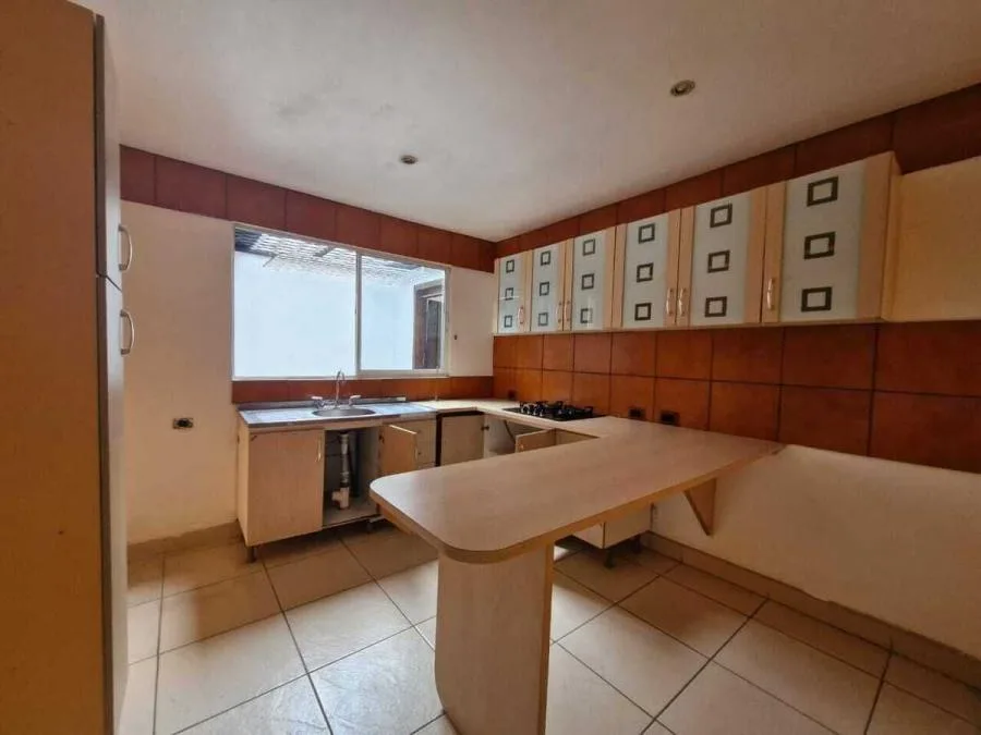Venta de casa con uso mixto en Bello Horizonte, Escazu US$ 265,000 #TH1271 - Venta en Escazú, photo 5