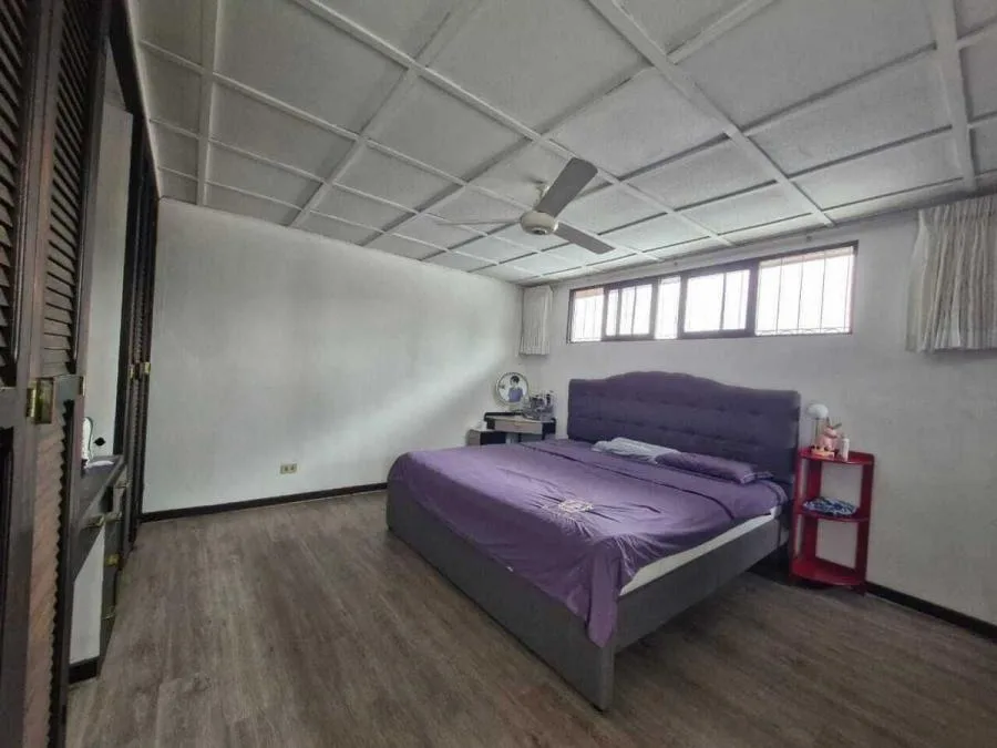 Venta de casa con uso mixto en Bello Horizonte, Escazu US$ 265,000 #TH1271 - Venta en Escazú, photo 8