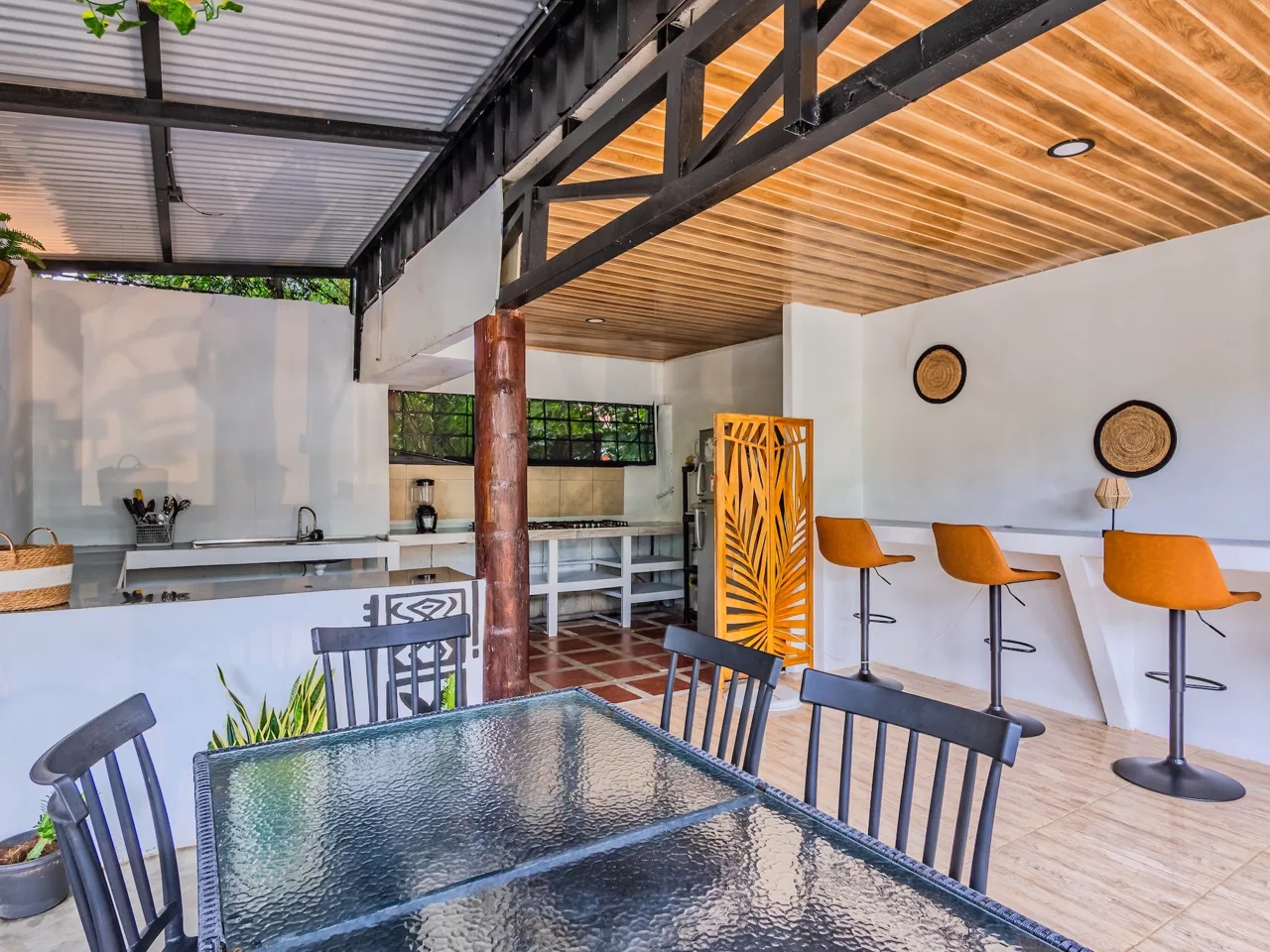 HOTEL PROPERTY WITH TWENTY TWO BEDS, IN BAHIA BALLENA CENTER – 0.24 ACRES, photo 19