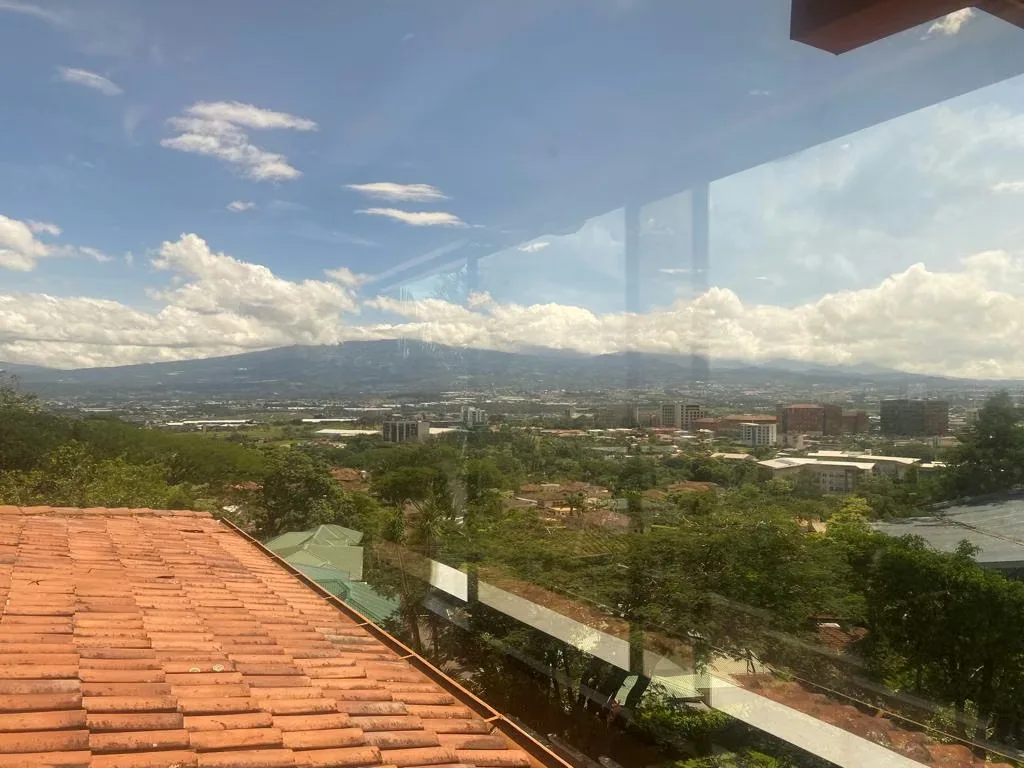 Excelente ubicación Miravalles con solo 5 viviendas. Guarda 24 horas. Fácil acceso a la Routa 27, Multiplaza, Districto 4 y otros., photo 13