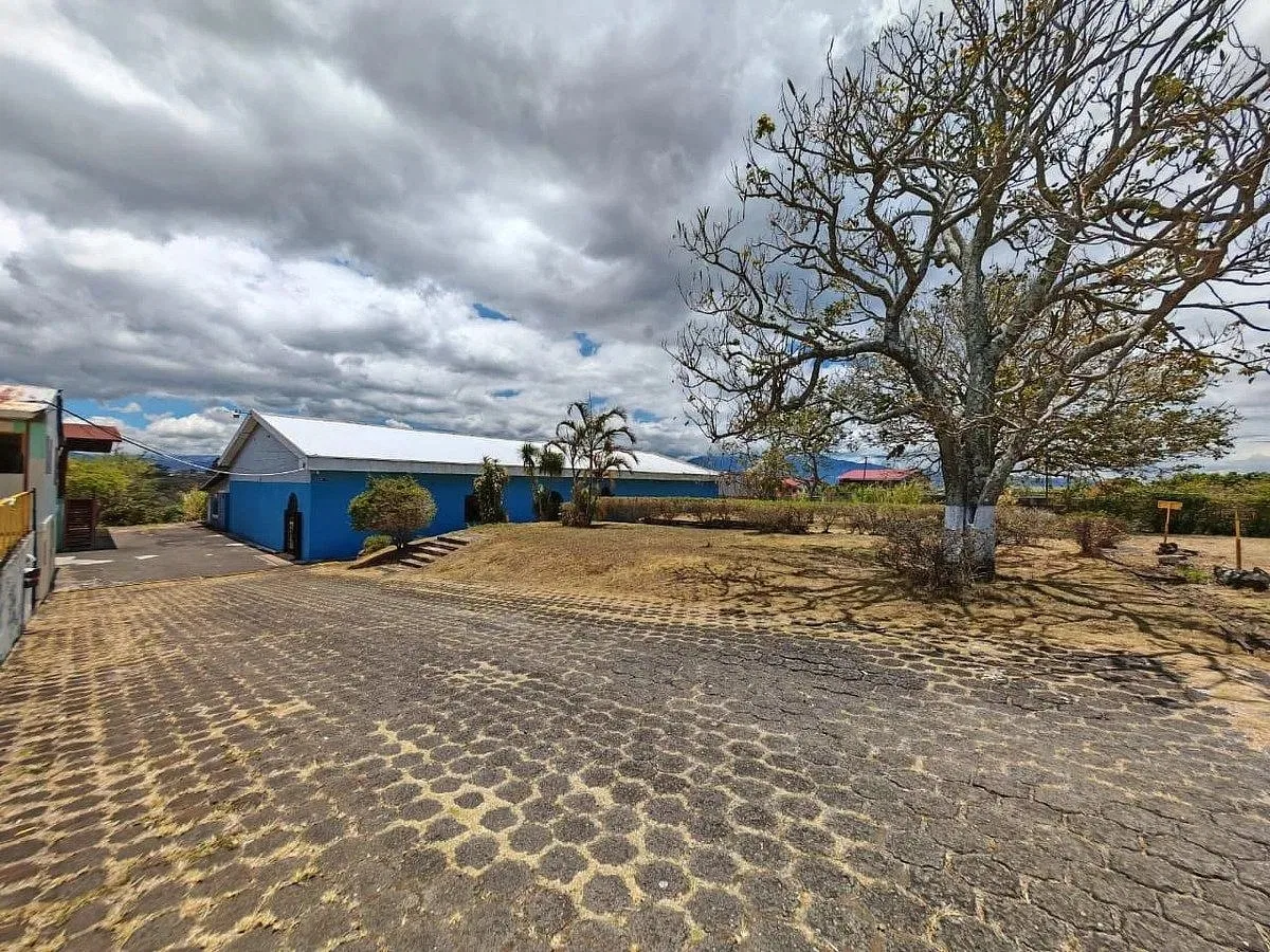 Venta de terreno de 5.000 m2 con uso de suelo mixto en Los Ángeles, Santo Domingo - Venta en Santo Domingo