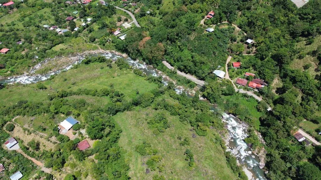 Development Land for Sale in Chimirol de Rivas: 58-Acre Mountain and Riverfront Estate on Chirripo River, photo 13