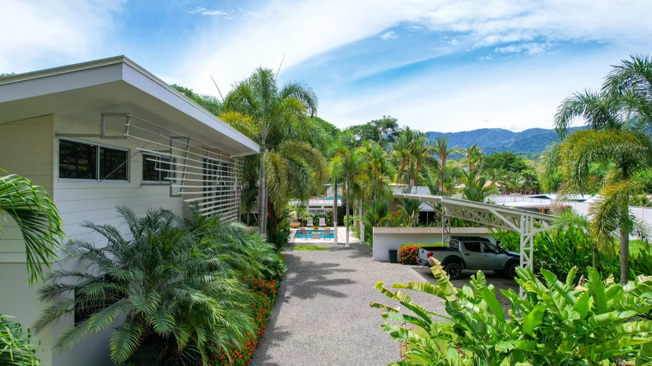 PROPERTY WITH THREE VILLAS IN BAHIA BALLENA – 0.24 ACRES, photo 3