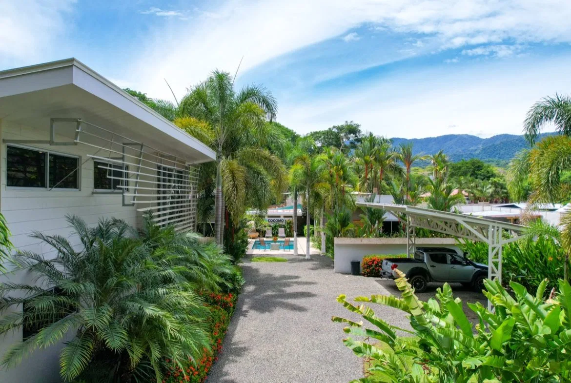 PROPERTY WITH THREE VILLAS IN BAHIA BALLENA – 0.24 ACRES, photo 4