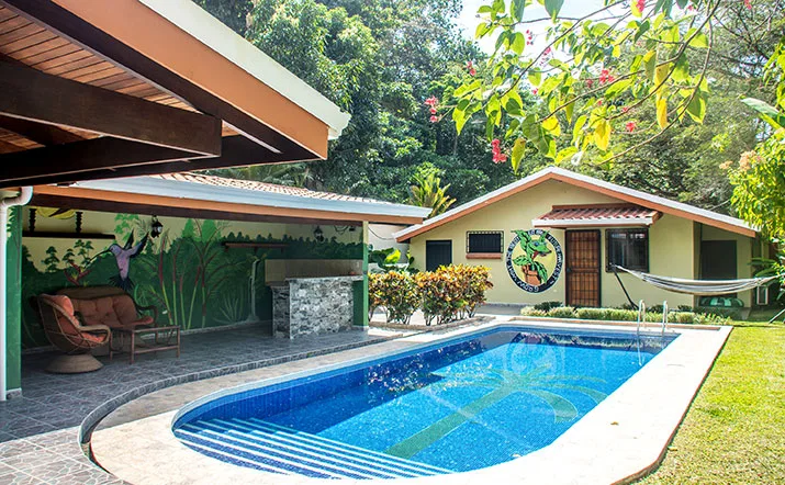 Retreat Property with Guest Homes & Gym