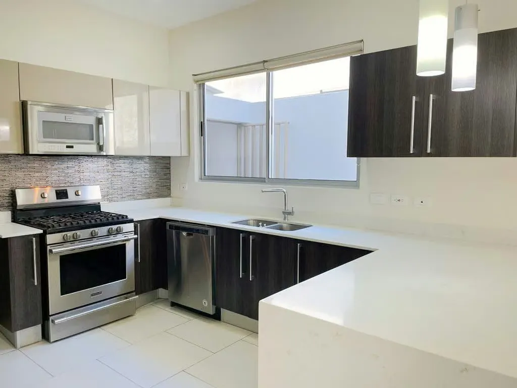 SALE HOUSE OF A PLANT IN EXCLUSIVE CONDO, photo 6