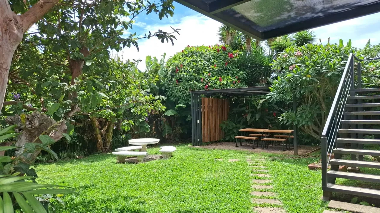 New one-room apartment with contemporary finishes is rented. Located in a very safe and quiet urbanization, with access to recreational park. The price includes water, light and laundry ..., photo 2