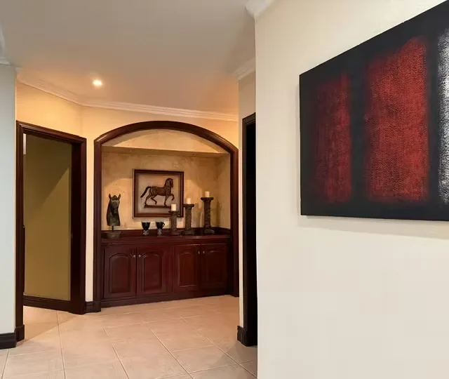 Este exclusivo apartamento en venta en San Rafael de Escazú se distingue por sus acabados de lujo y su ubicación privilegiada. La propiedad se encuentra en una zona tranquila, con ..., photo 7