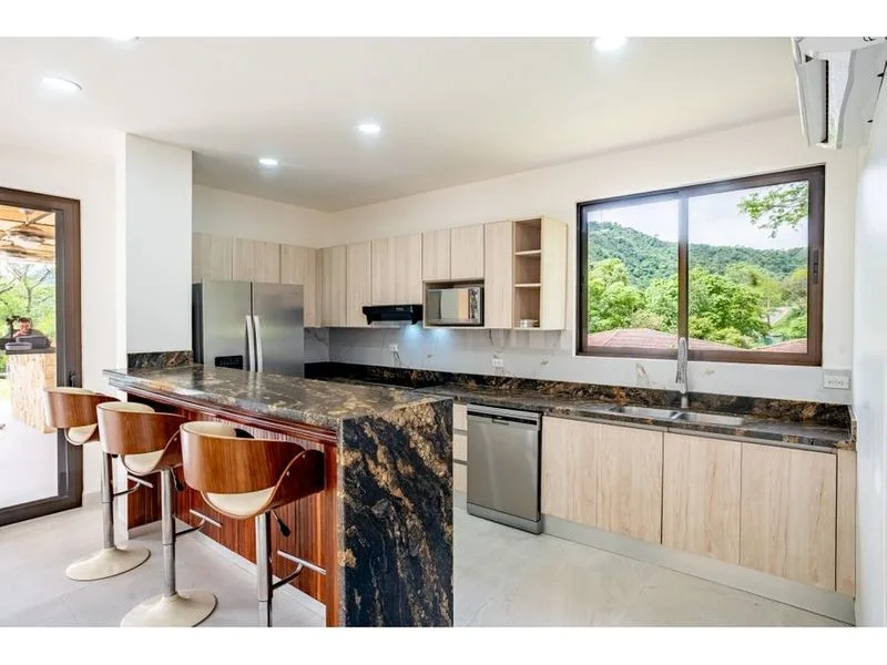5 Bed Single Family Homes For Sale in Playas Del Coco, photo 11