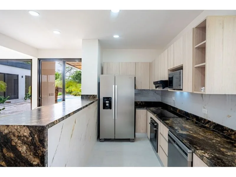5 Bed Single Family Homes For Sale in Playas Del Coco, photo 8